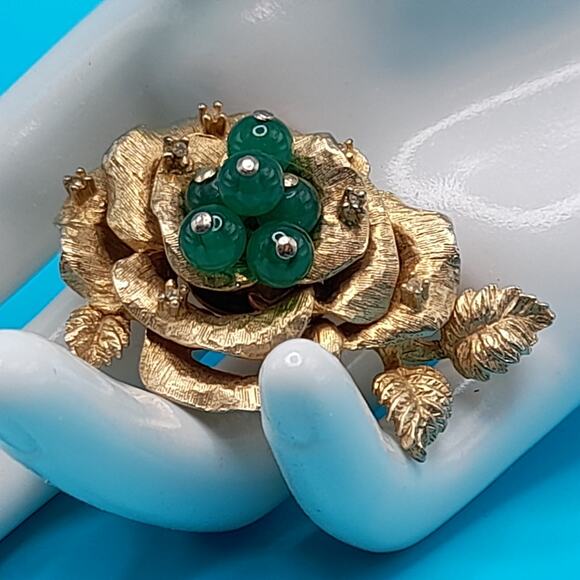 Vintage Gold Tone Rose Brooch, Green Lucite Beads Center, 2 Inches, Mid-Century - Picture 2 of 11